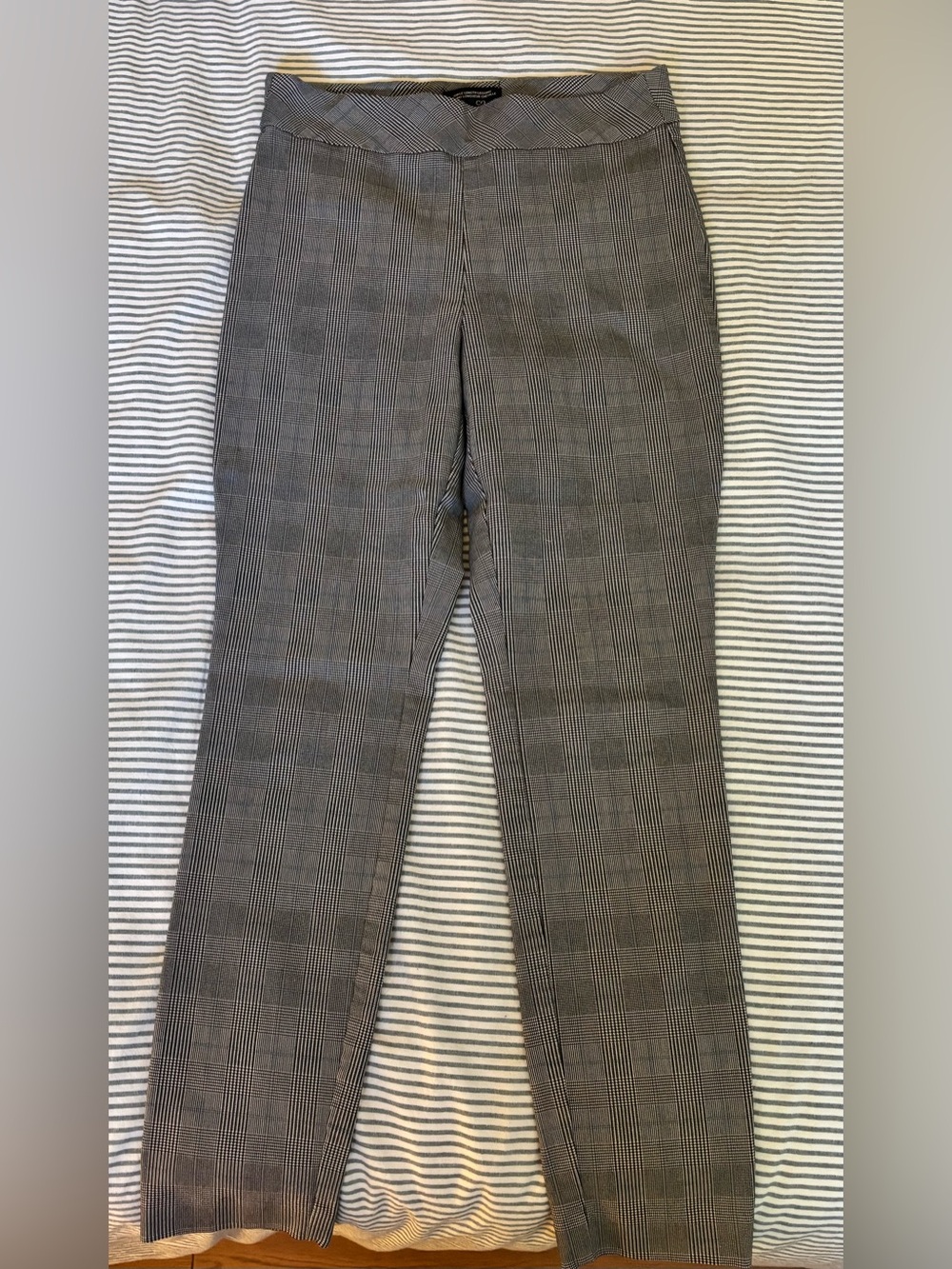 RW&CO. Gray Plaid Tailored Trousers